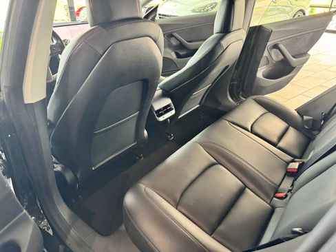 Used 2018 Tesla Model 3 Long Range RWD image 18