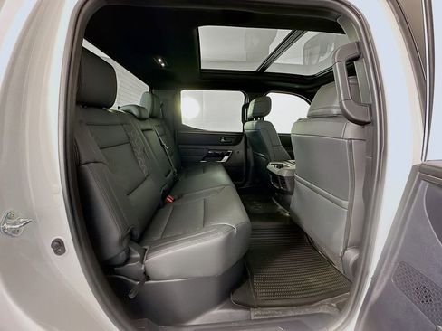 Used 2025 Toyota Tundra Limited image 28