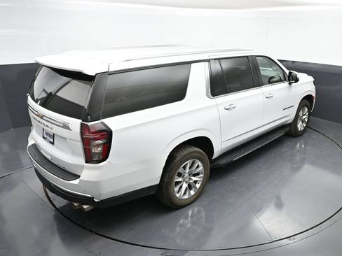Used 2023 Chevrolet Suburban Premier AWD/4WD image 47