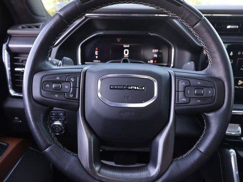 Used 2025 GMC Sierra 1500 Denali Ultimate AWD/4WD image 12