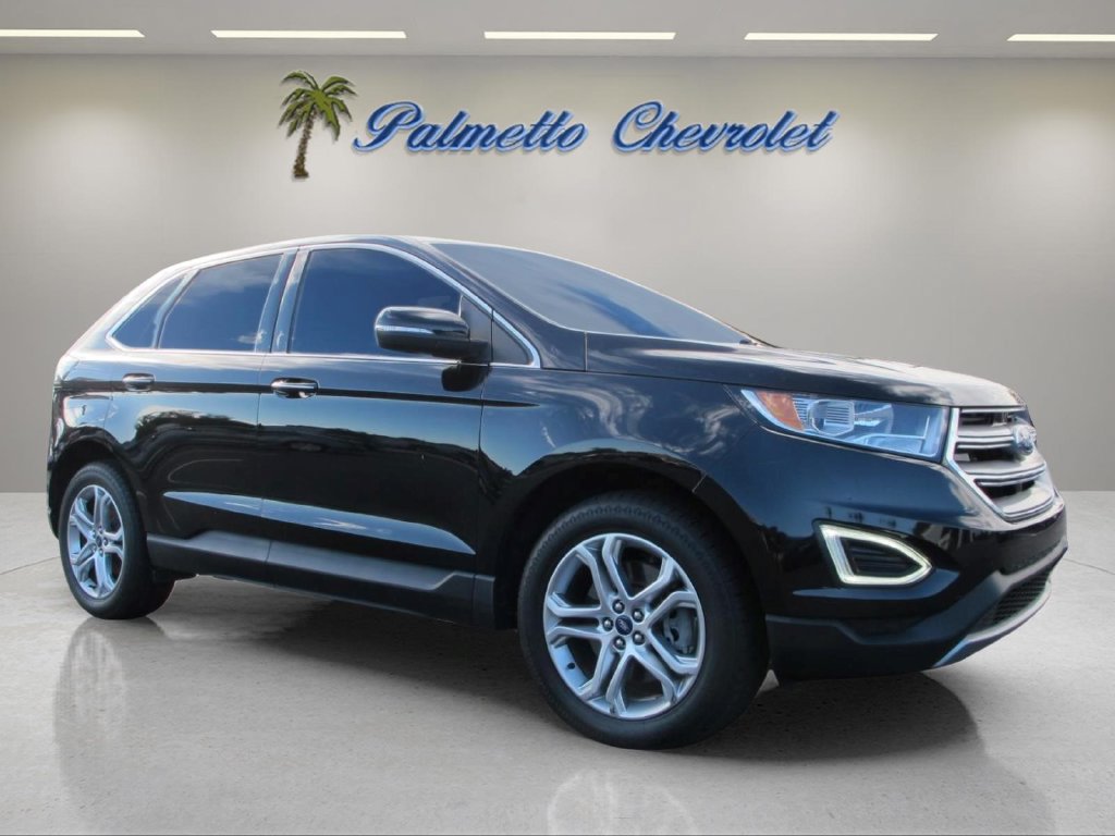 Used 2018 Ford Edge Titanium w/ Equipment Group 301A FWD image 1