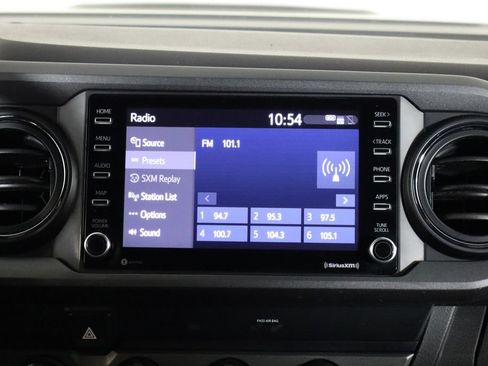 Used 2020 Toyota Tacoma TRD Sport AWD/4WD image 27