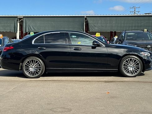Used 2023 Mercedes-Benz C 300 Sedan image 3