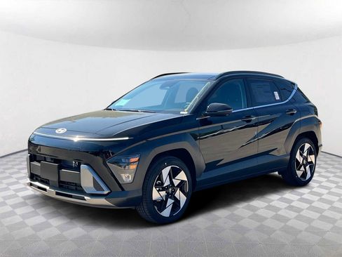 New 2026 Hyundai Kona Limited FWD image 3