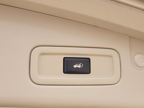 Used 2012 Nissan Murano LE w/ Platinum Pkg image 42