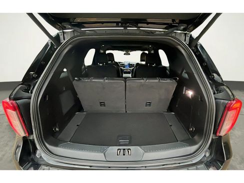 Used 2020 Ford Explorer ST w/ Premium Technology Package AWD/4WD image 18