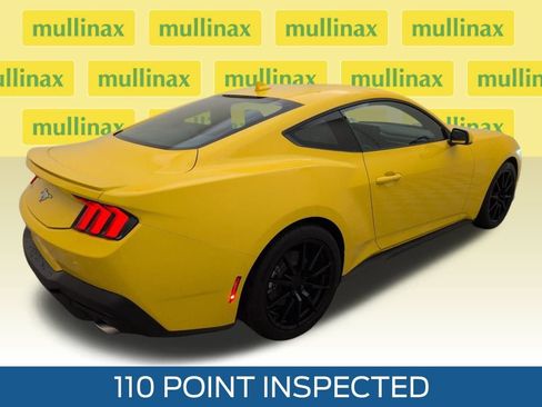 Used 2024 Ford Mustang Premium image 3