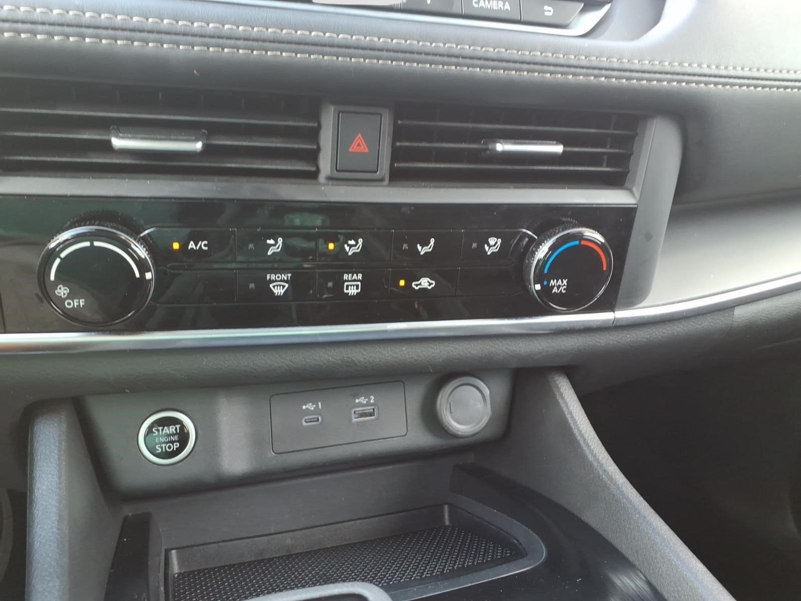 Used 2023 Nissan Rogue S AWD/4WD image 19