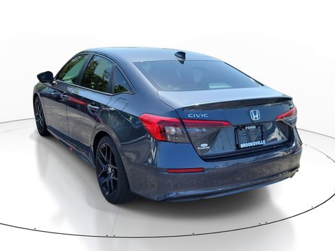 Used 2024 Honda Civic Sport image 4