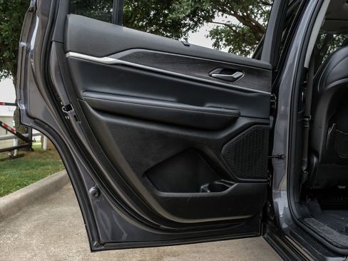 Used 2023 Jeep Grand Cherokee L Limited w/ Luxury Tech Group II image 56