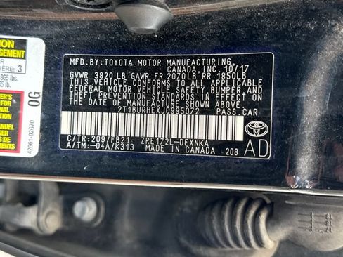 Used 2018 Toyota Corolla LE w/ Carpet Mat Package (TMS) FWD image 22