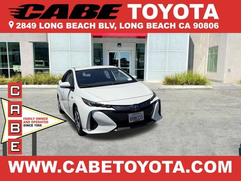Used 2020 Toyota Prius Prime XLE FWD image 1