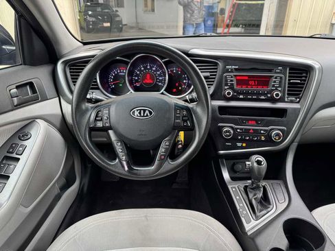 Used 2011 Kia Optima LX w/ Convenience Pkg image 22