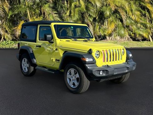 Used 2023 Jeep Wrangler Sport AWD/4WD image 4