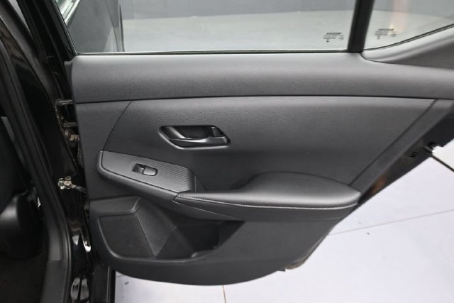 Used 2024 Nissan Sentra SV FWD image 23