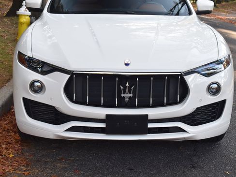 Used 2021 Maserati Levante GranSport image 14