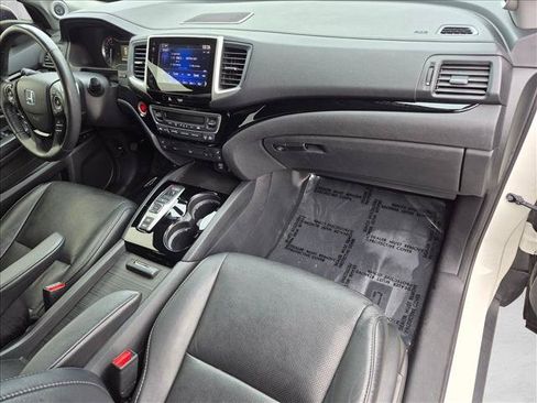 Used 2017 Honda Pilot Elite image 22