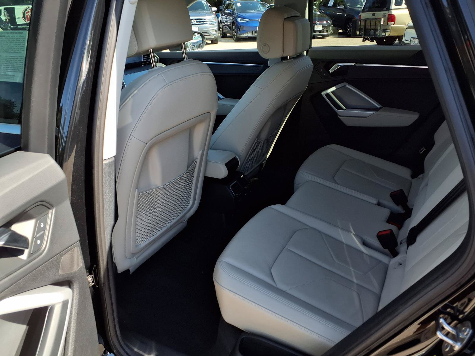 Used 2024 Audi Q3 2.0T Premium Plus w/ Premium Plus Package AWD/4WD image 19