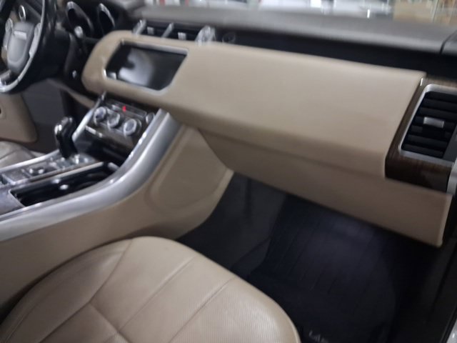 Used 2017 Land Rover Range Rover Sport HSE AWD/4WD image 17