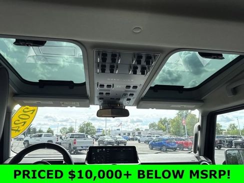 Used 2024 INEOS Grenadier Fieldmaster Edition image 27