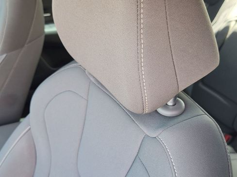 Used 2024 Hyundai Elantra SEL w/ Convenience Package FWD image 12