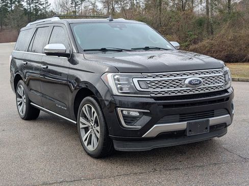 Used 2021 Ford Expedition Platinum image 3