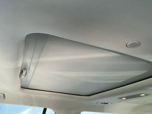 Used 2019 GMC Acadia SLT w/ LPO, Floor Liner Package image 12