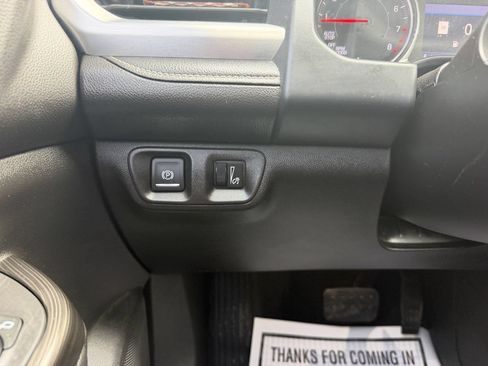 Used 2021 GMC Acadia SLT w/ Elevation Edition FWD image 31