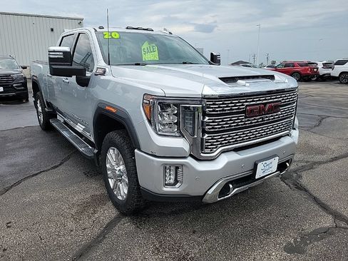 Used 2020 GMC Sierra 2500 Denali w/ Denali Ultimate Package AWD/4WD image 3