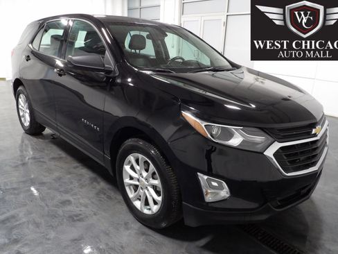 Used 2018 Chevrolet Equinox LS FWD image 1