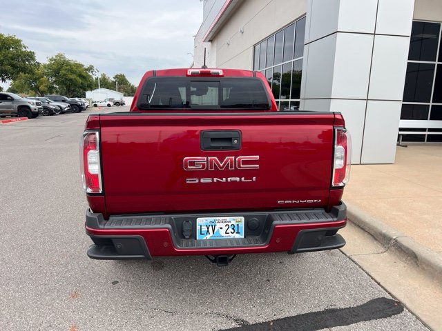 Used 2022 GMC Canyon Denali RWD image 3