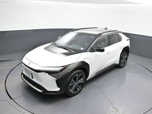 Certified 2023 Toyota bZ4X Limited image 34