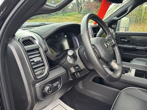 Used 2025 RAM 3500 Limited image 7