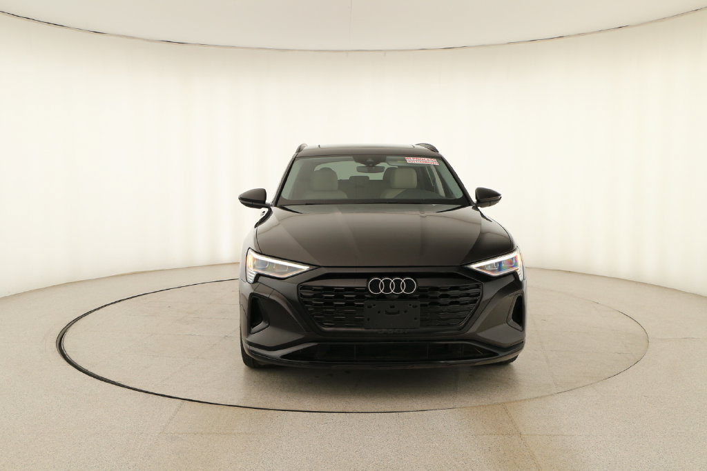 Certified 2024 Audi Q8 e-tron Premium AWD/4WD image 11
