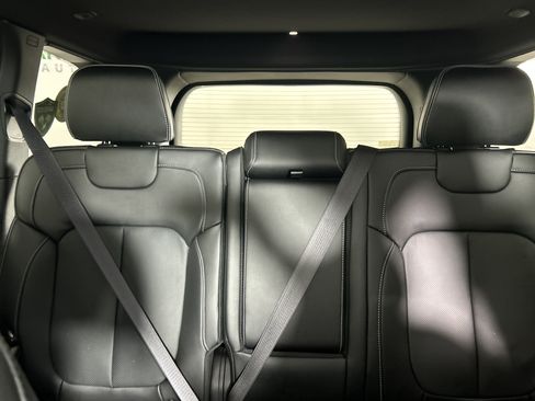 New 2025 Jeep Grand Cherokee Overland image 40