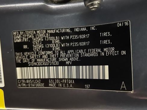 Used 2016 Toyota Sienna XLE Premium FWD image 49