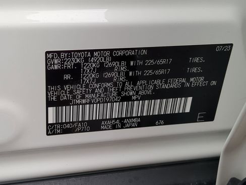 Used 2023 Toyota RAV4 XLE image 22