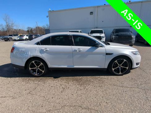 Used 2016 Ford Taurus SHO w/ Equipment Group 401A image 15