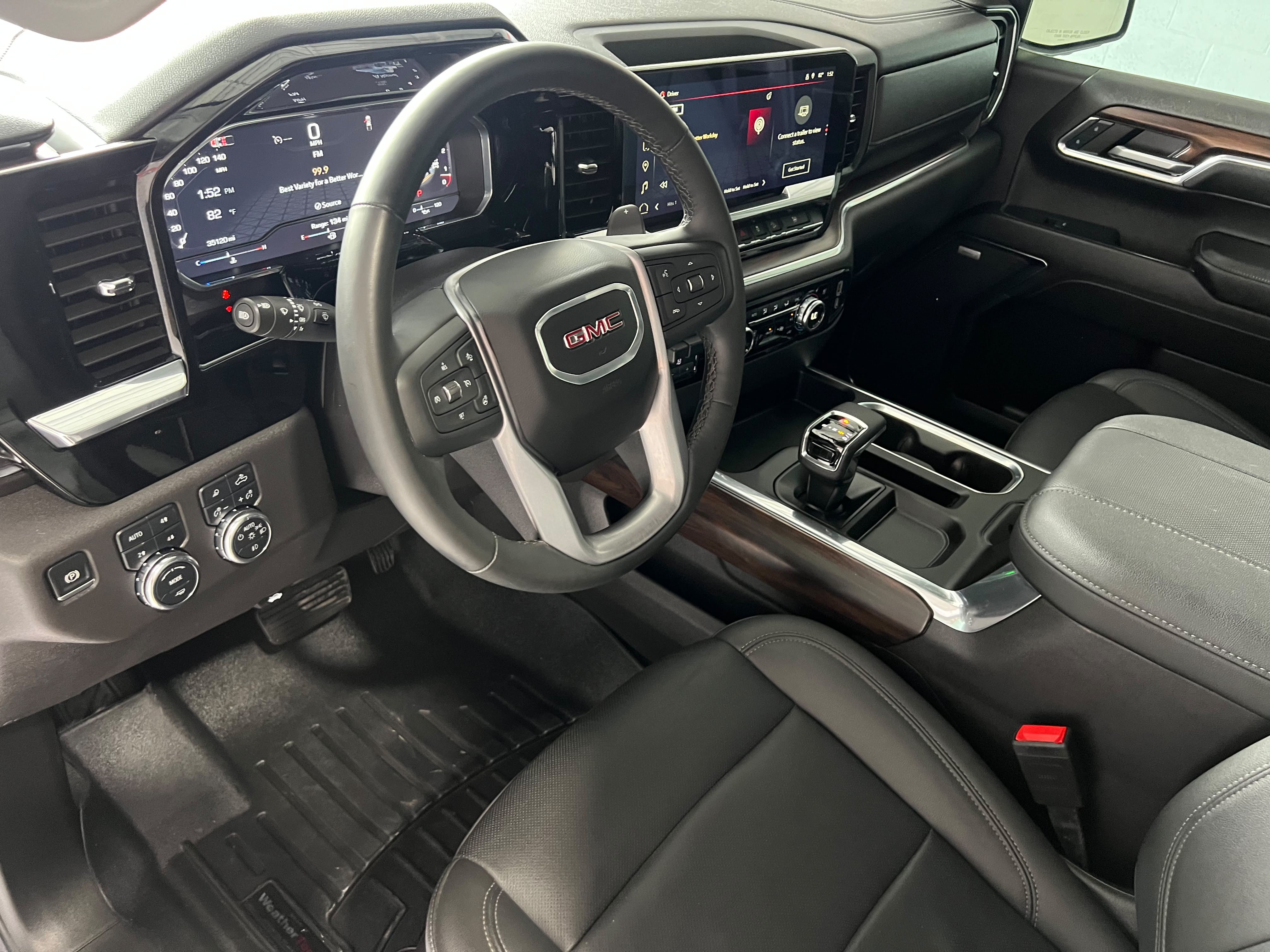 Used 2024 GMC Sierra 1500 SLT AWD/4WD image 17