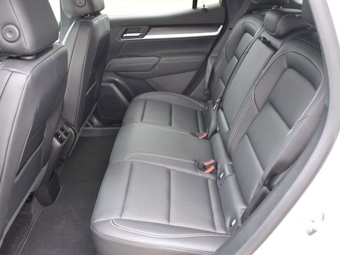 New 2026 GMC Terrain Elevation image 22