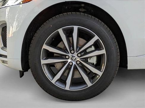 Used 2025 Jaguar F-PACE R-Dynamic S AWD/4WD image 10