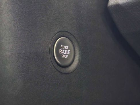 New 2025 Volkswagen ID.4 Pro S image 33