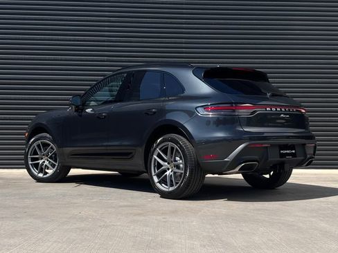 New 2026 Porsche Macan image 3