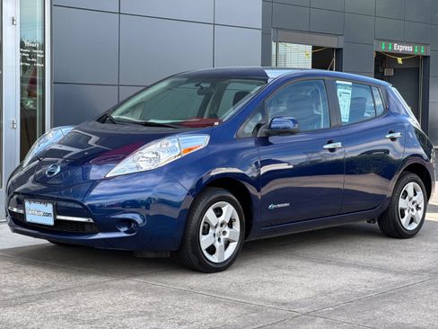 Used 2017 Nissan Leaf S FWD image 7