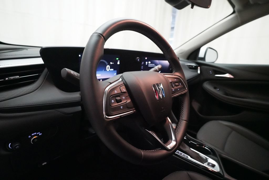 Used 2024 Buick Encore GX Preferred AWD/4WD image 8