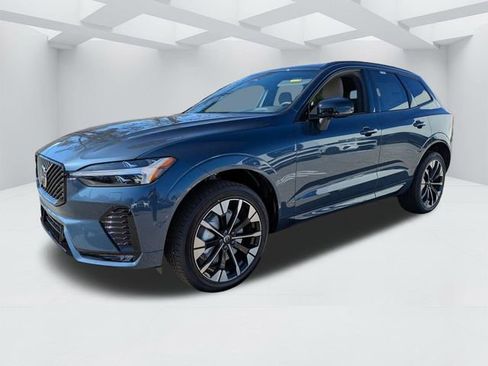 New 2026 Volvo XC60 B5 Plus w/ Protection Package Premier AWD/4WD image 8