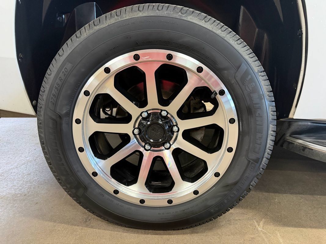 Used 2012 GMC Yukon Denali AWD/4WD image 35