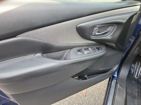 Used 2022 Nissan Murano S image 21