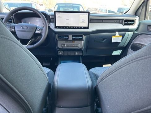 New 2025 Ford Maverick XLT w/ XLT Luxury Package image 14