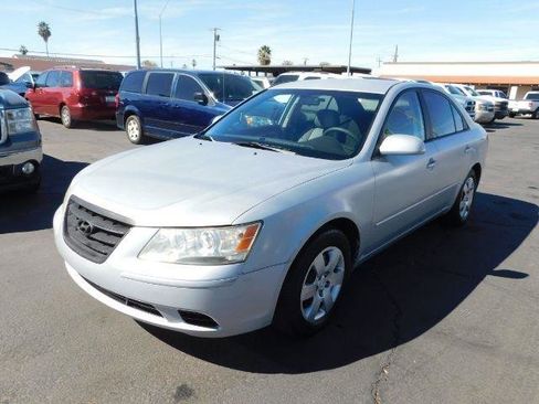 Used 2010 Hyundai Sonata GLS image 3